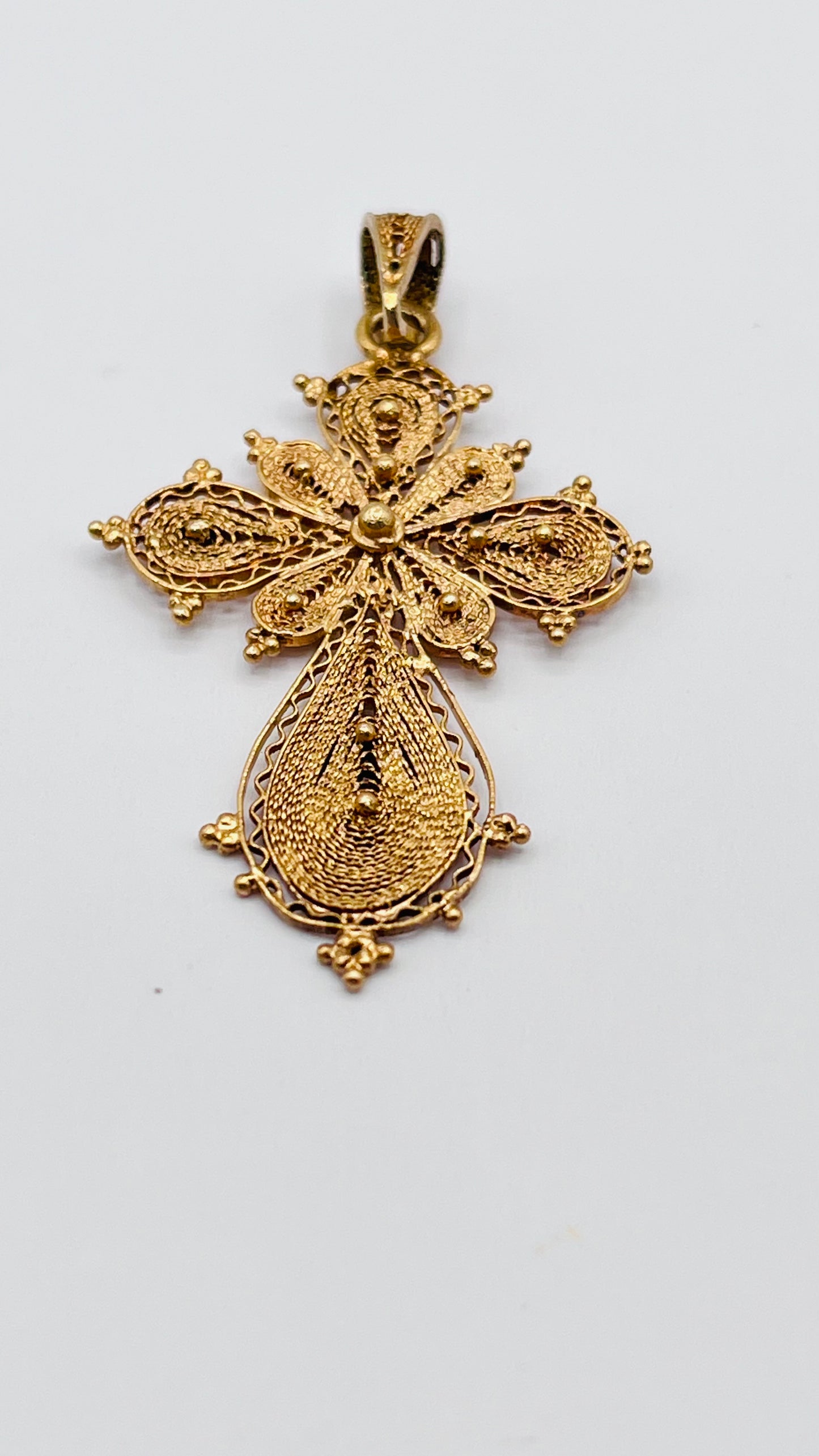 Antique Victorian 18K Solid Gold Religious Cross Crucifix Filigree Pendant 5