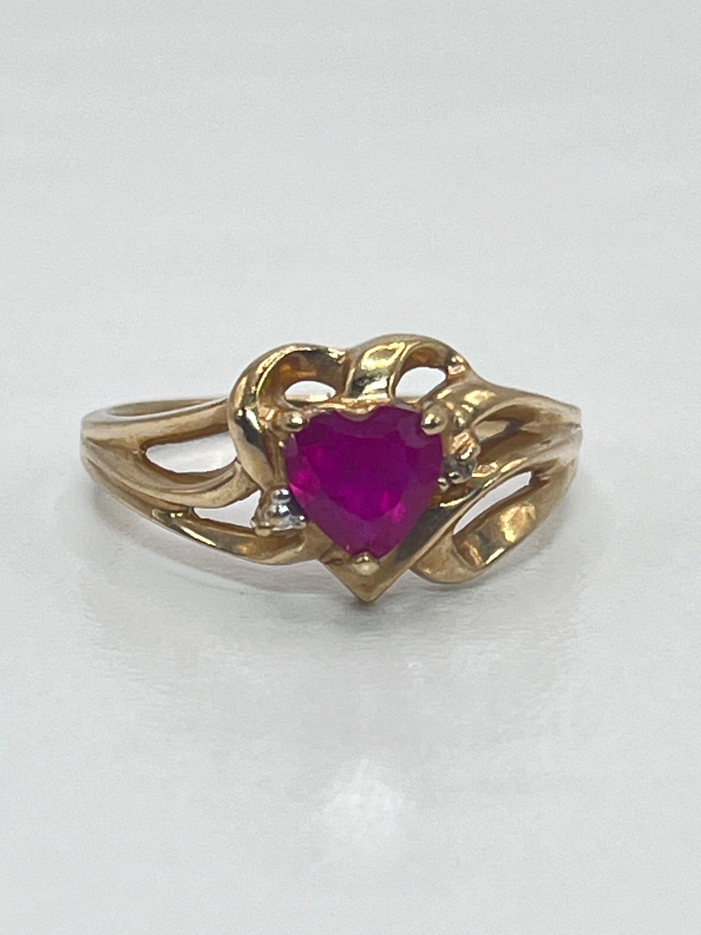 10K Vintage Gold Ring With Heart Shaped Pink Sapphire Claddagh Style - Luxury Bling Jewelry