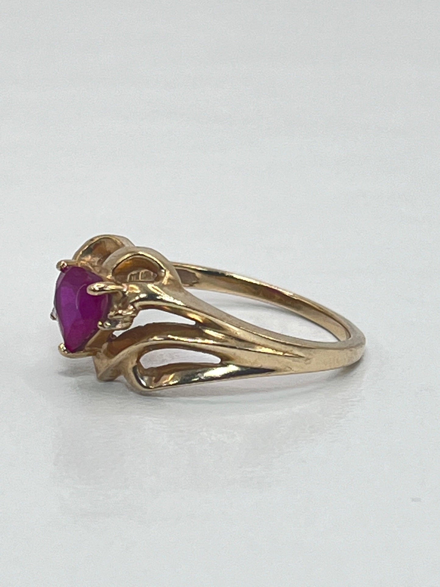 10K Vintage Gold Ring With Heart Shaped Pink Sapphire Claddagh Style - Luxury Bling Jewelry