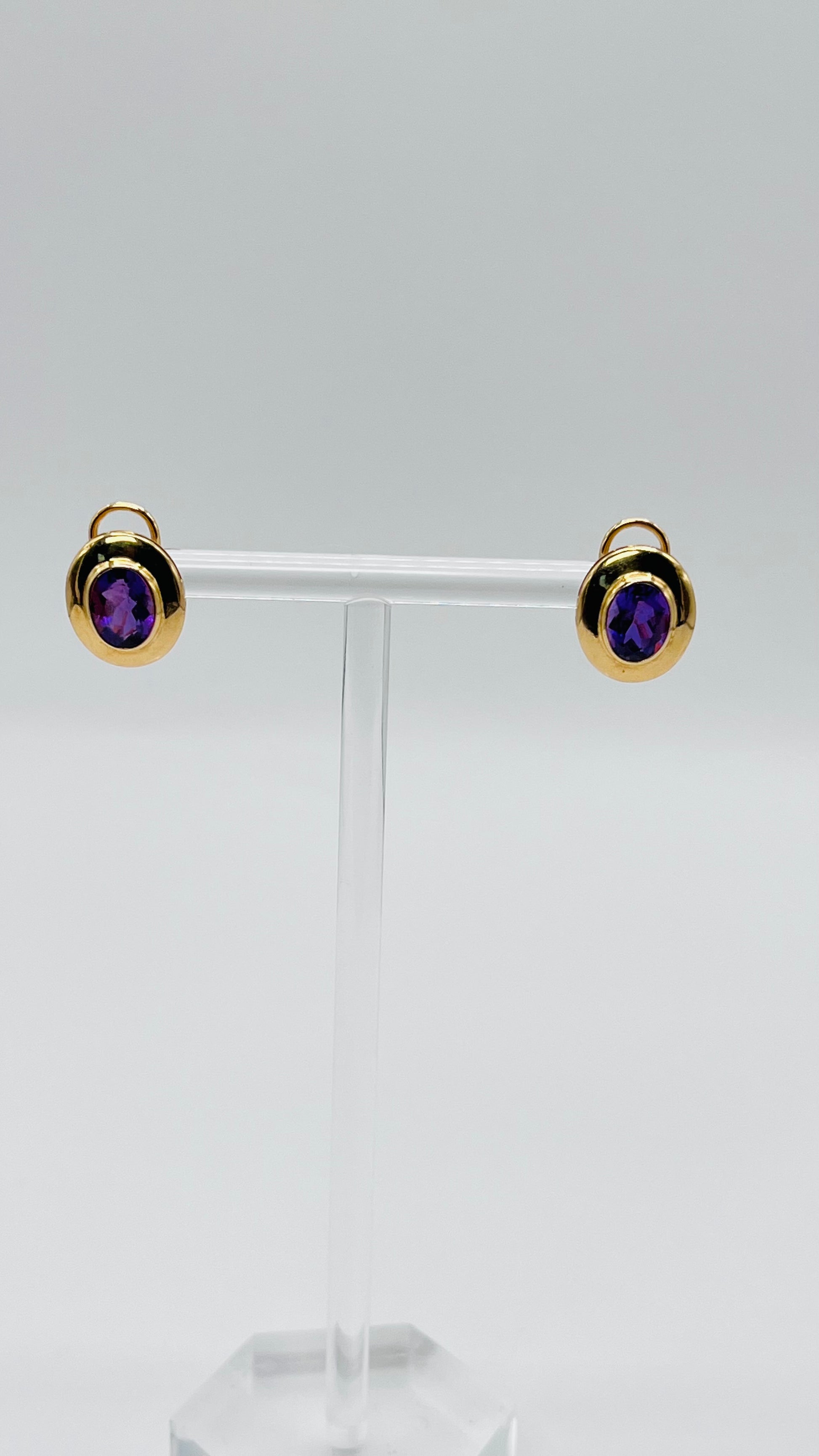 Vintage 18K Solid Yellow Gold Oval Stud Earrings Omega Back Amethyst Stone RARE 5