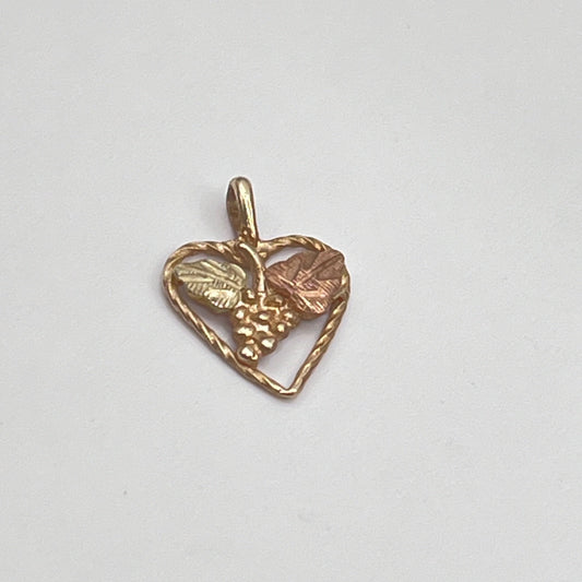 Vintage 10K Solid Gold Tri Colored Heart Leaf Grape Vine Pendant 1