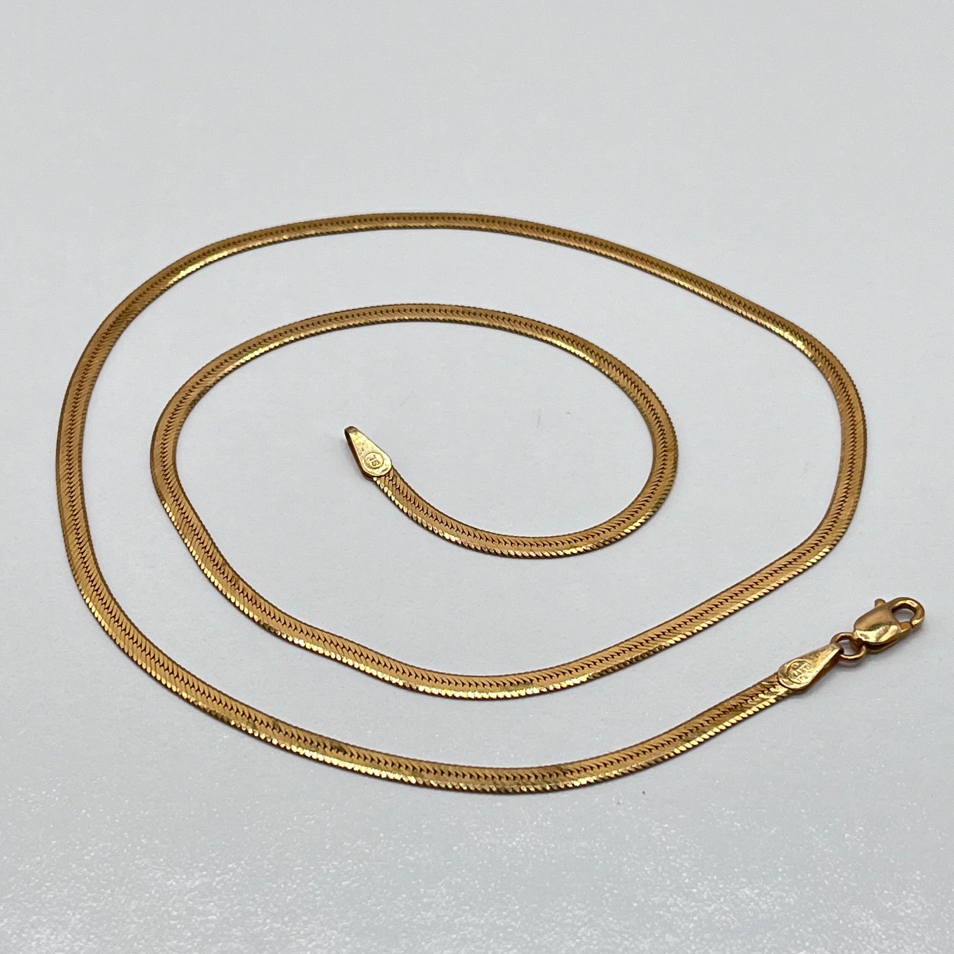 14K Solid Gold Herringbone Chain Necklace Made In Italy 1