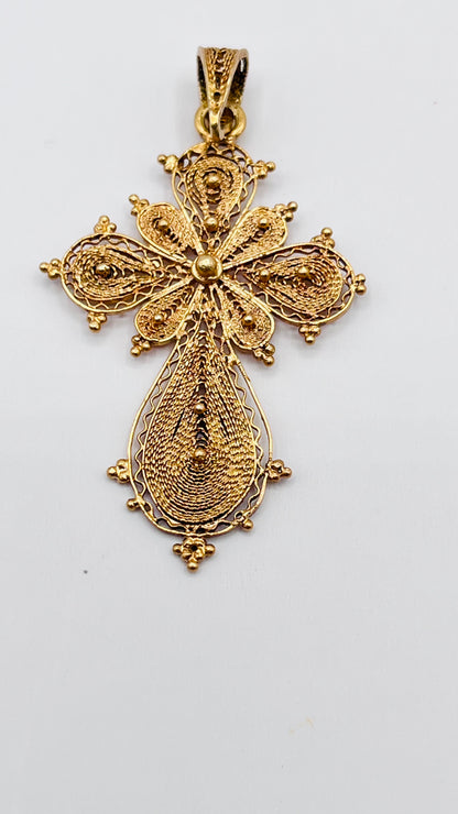 Antique Victorian 18K Solid Gold Religious Cross Crucifix Filigree Pendant 3