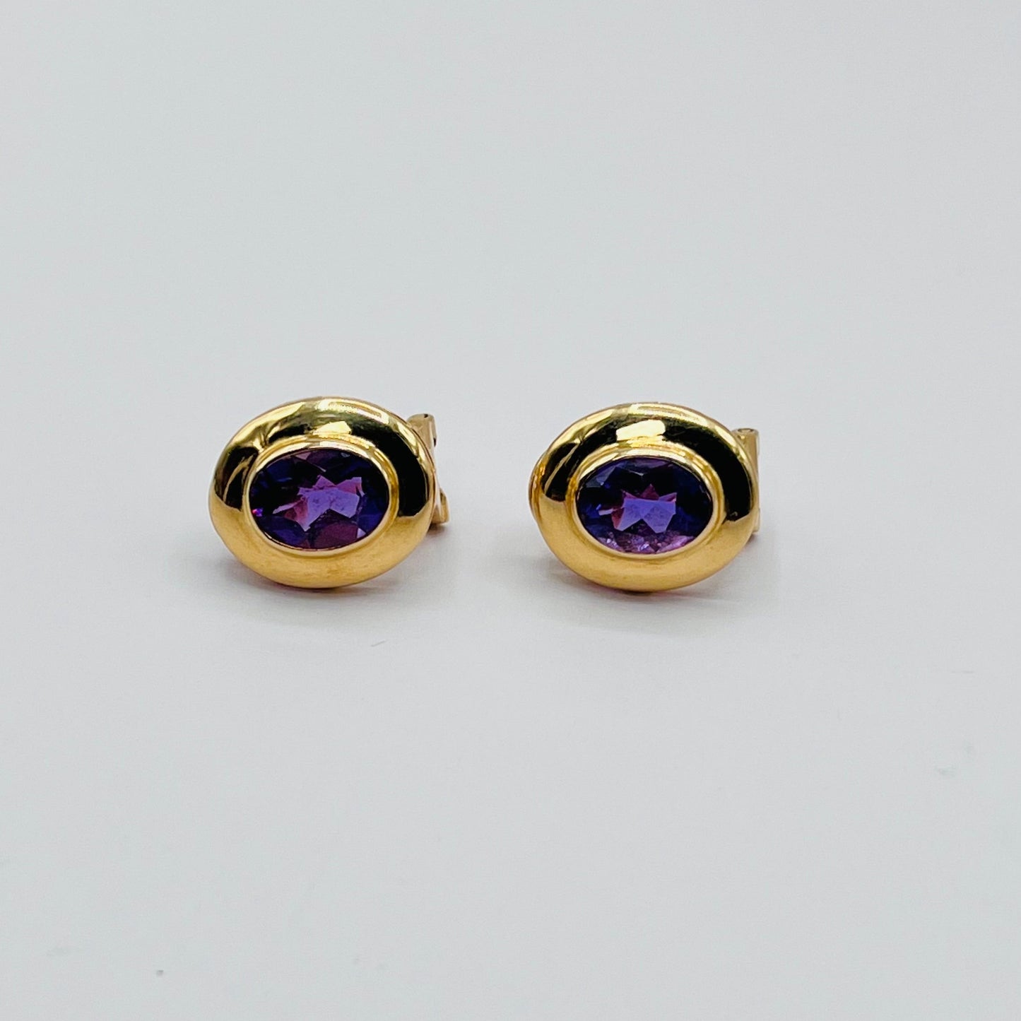 Vintage 18K Solid Yellow Gold Oval Stud Earrings Omega Back Amethyst Stone RARE 1