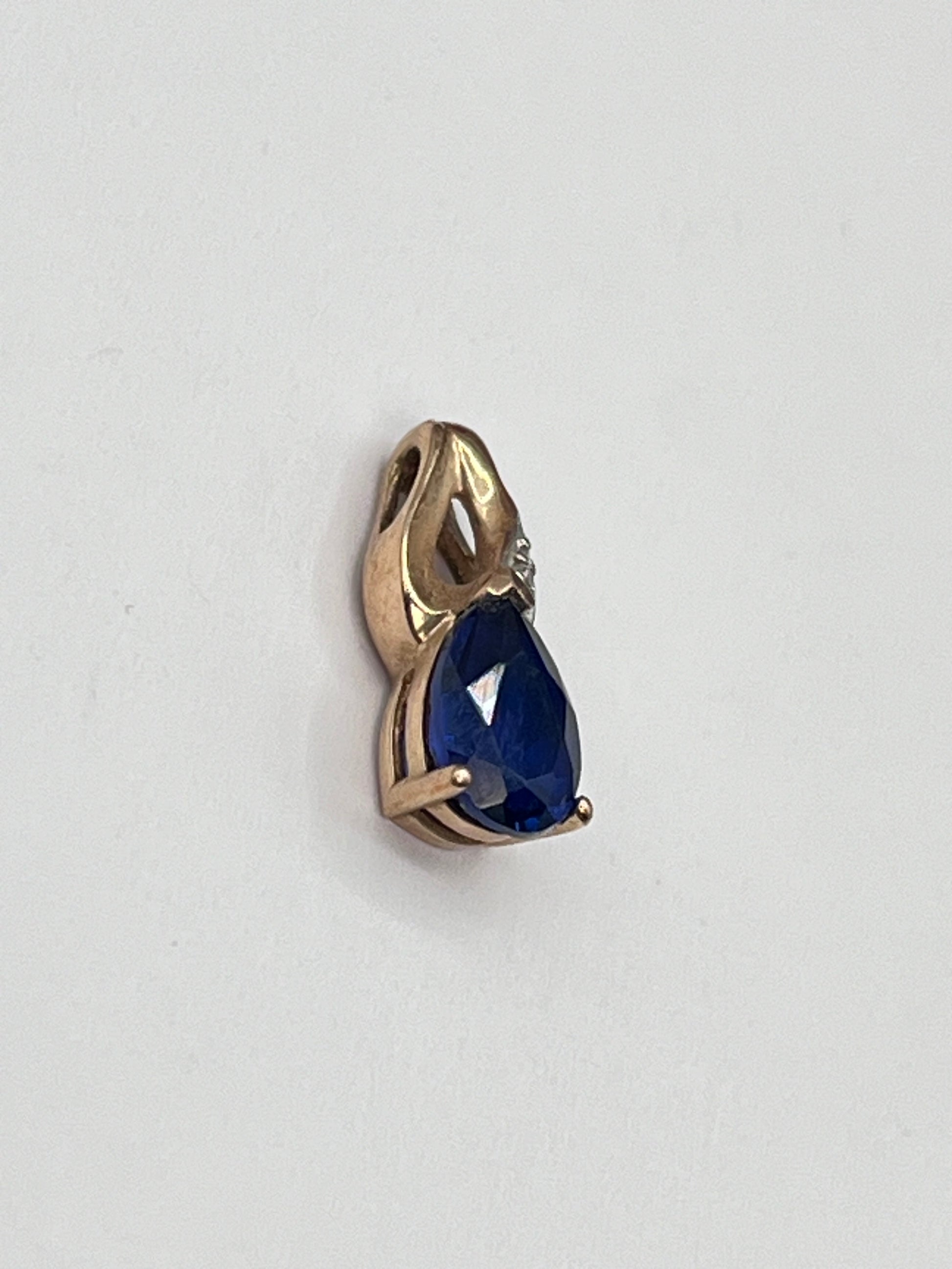 Vintage 10K Solid Gold Blue Sapphire Diamonds Pear Teardrop Pendant 2