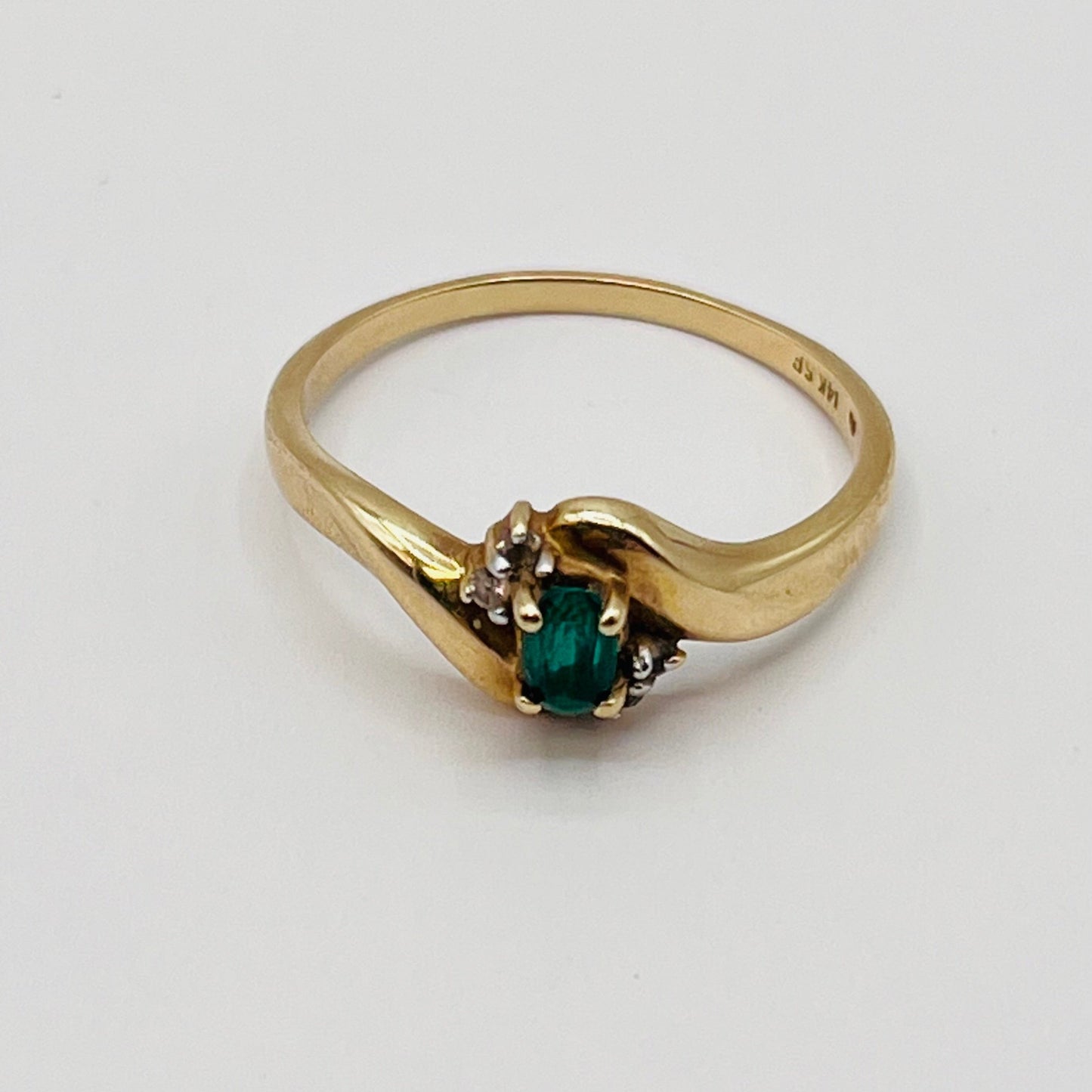 Vintage SF 14K Sold Gold Ring Green Emerald Gemstone Diamonds 1