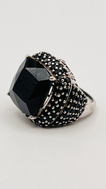 Vintage SST Designer 925 Sterling Silver Black Tourmaline Chunky Cocktail Ring 6